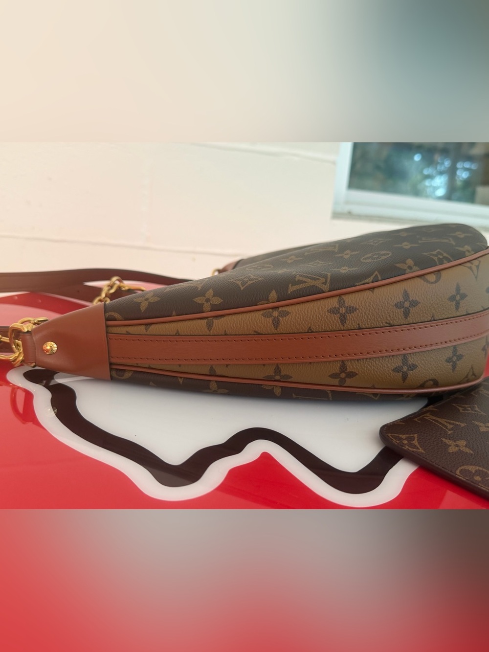 Louis Vuitton Loop Hobo in Monogram - Picture 6 of 16